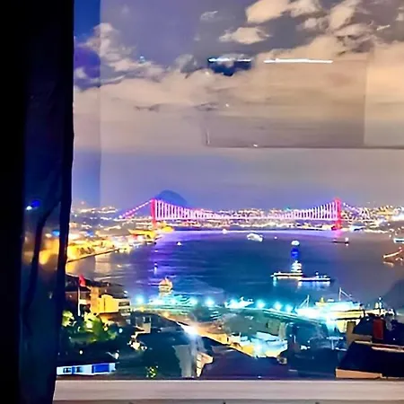 Apartment A Million Dollar View Of The Bosporus And Balcony